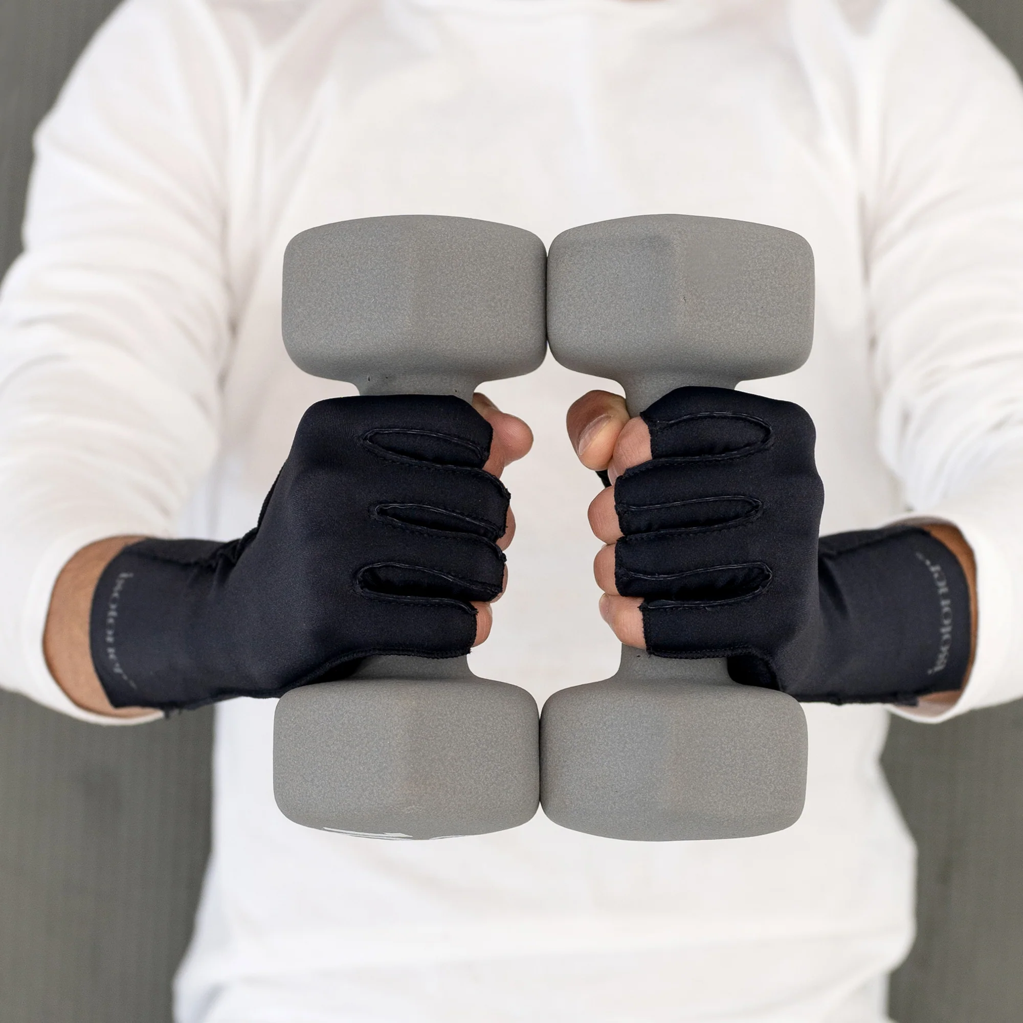 Fingerless Therapeutic Compression Gloves - Image 4