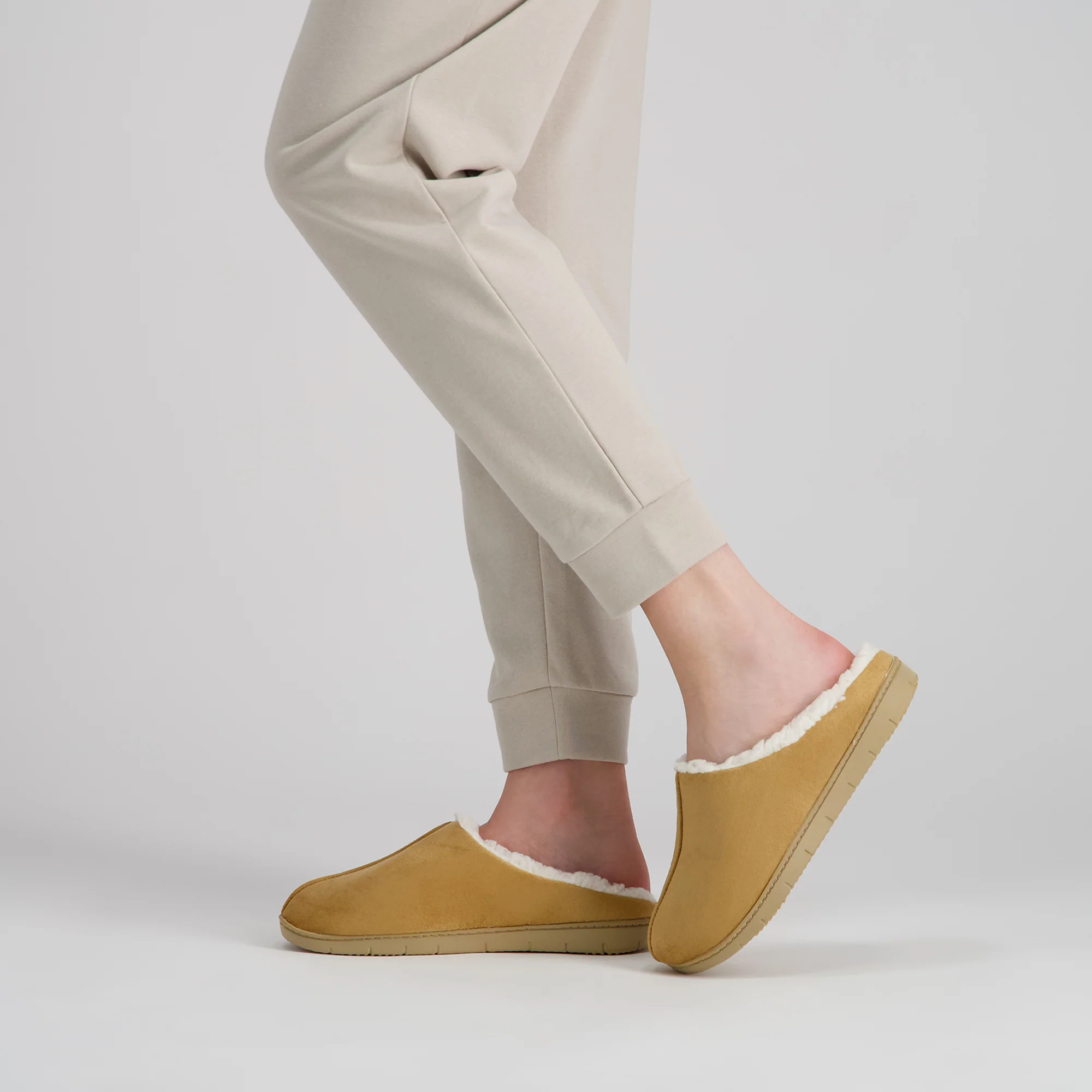 Women's Sherpasoft Rory Clog Slippers - Image 24