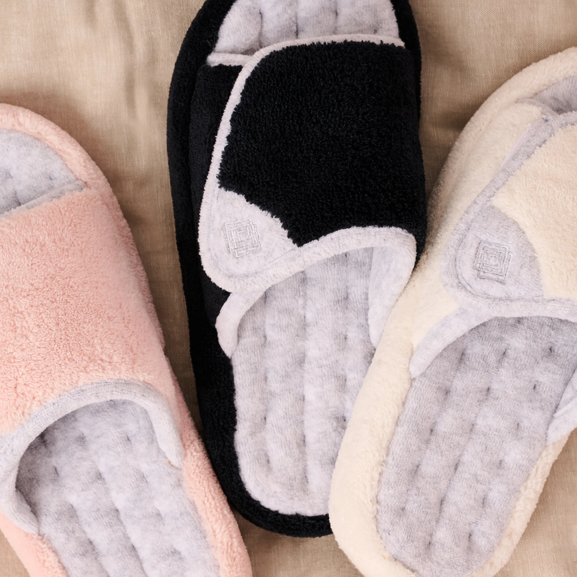 Women's Adjustable Microterry Spa Slide - Image 43