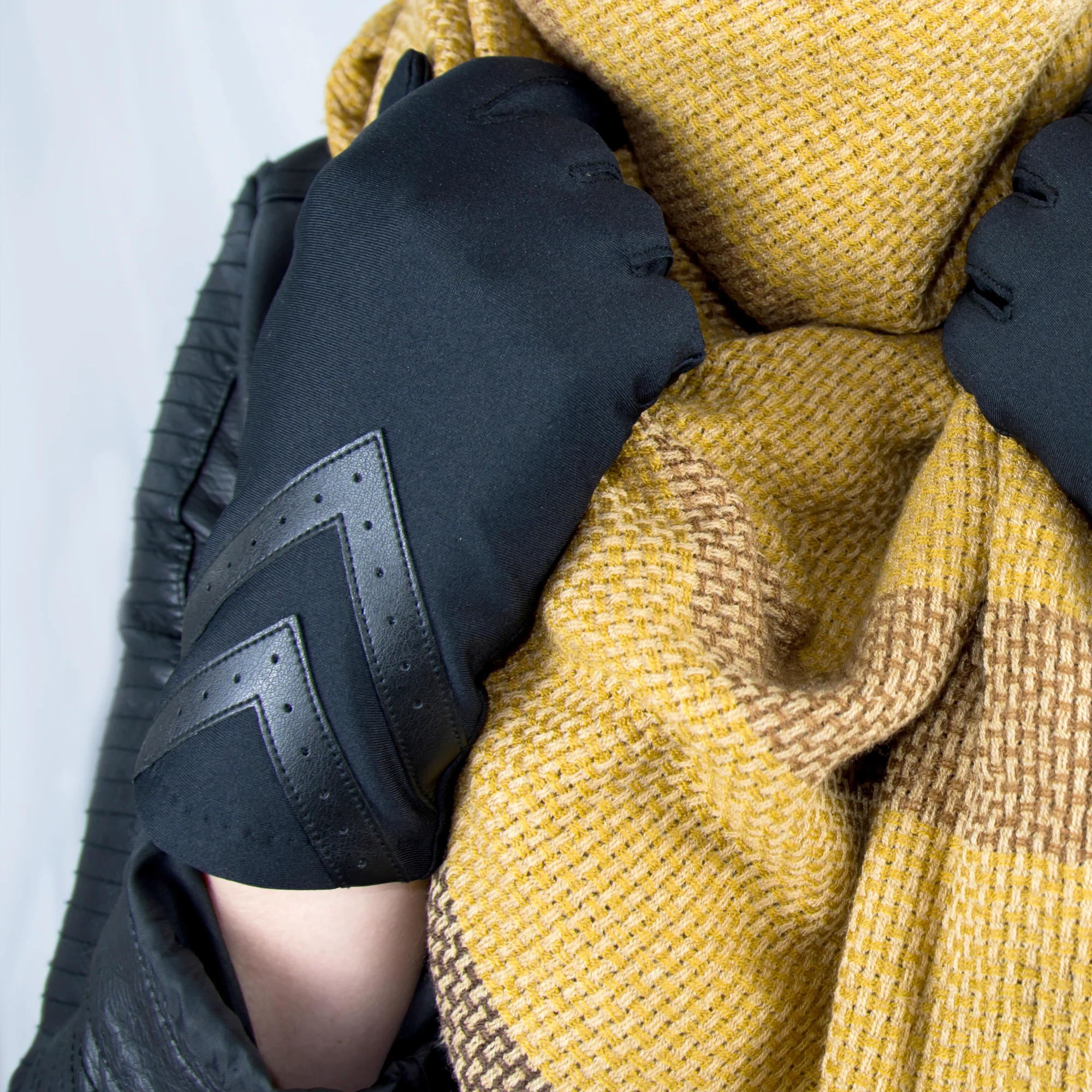 Women's Spandex Gloves with Chevron Detail - Image 32