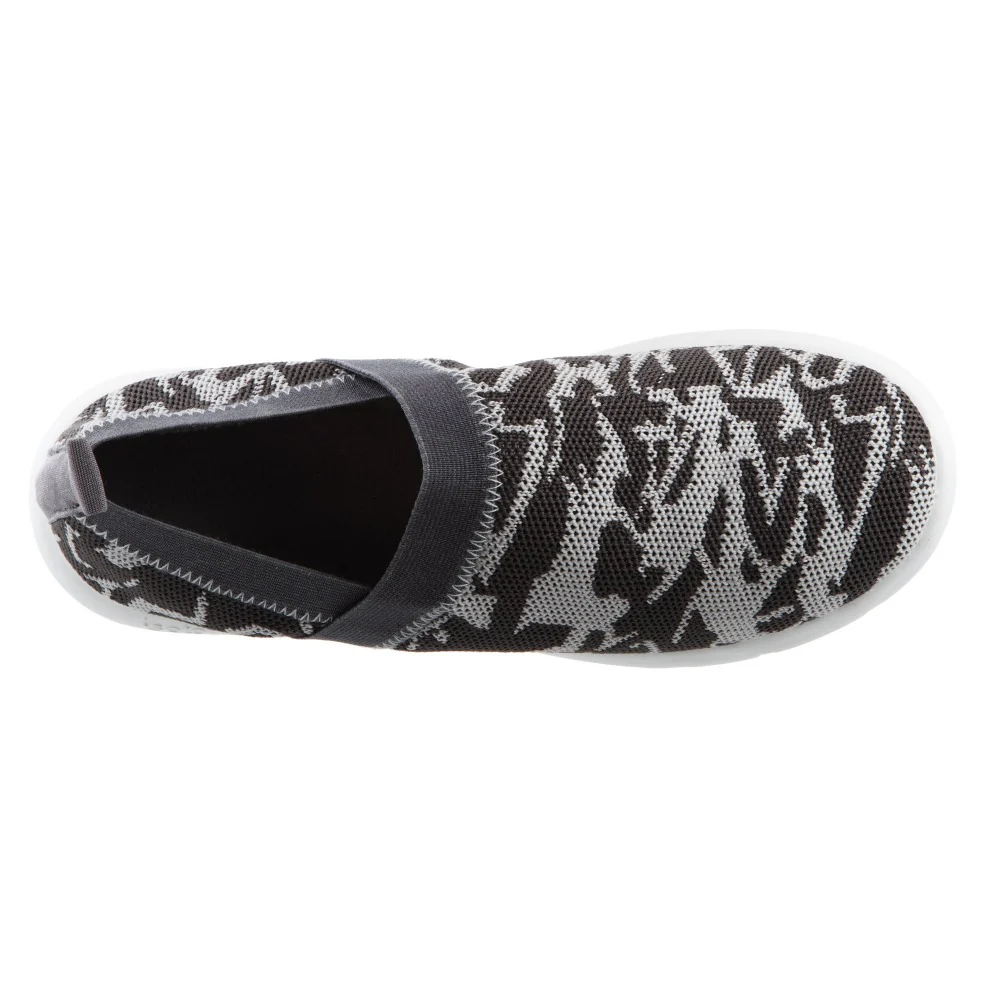 Women's Mesh Knit Zenz Sneaker Style Slipper - Image 4